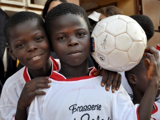 全民足球官网绿色版V49.72.77.70苹果版本-推荐